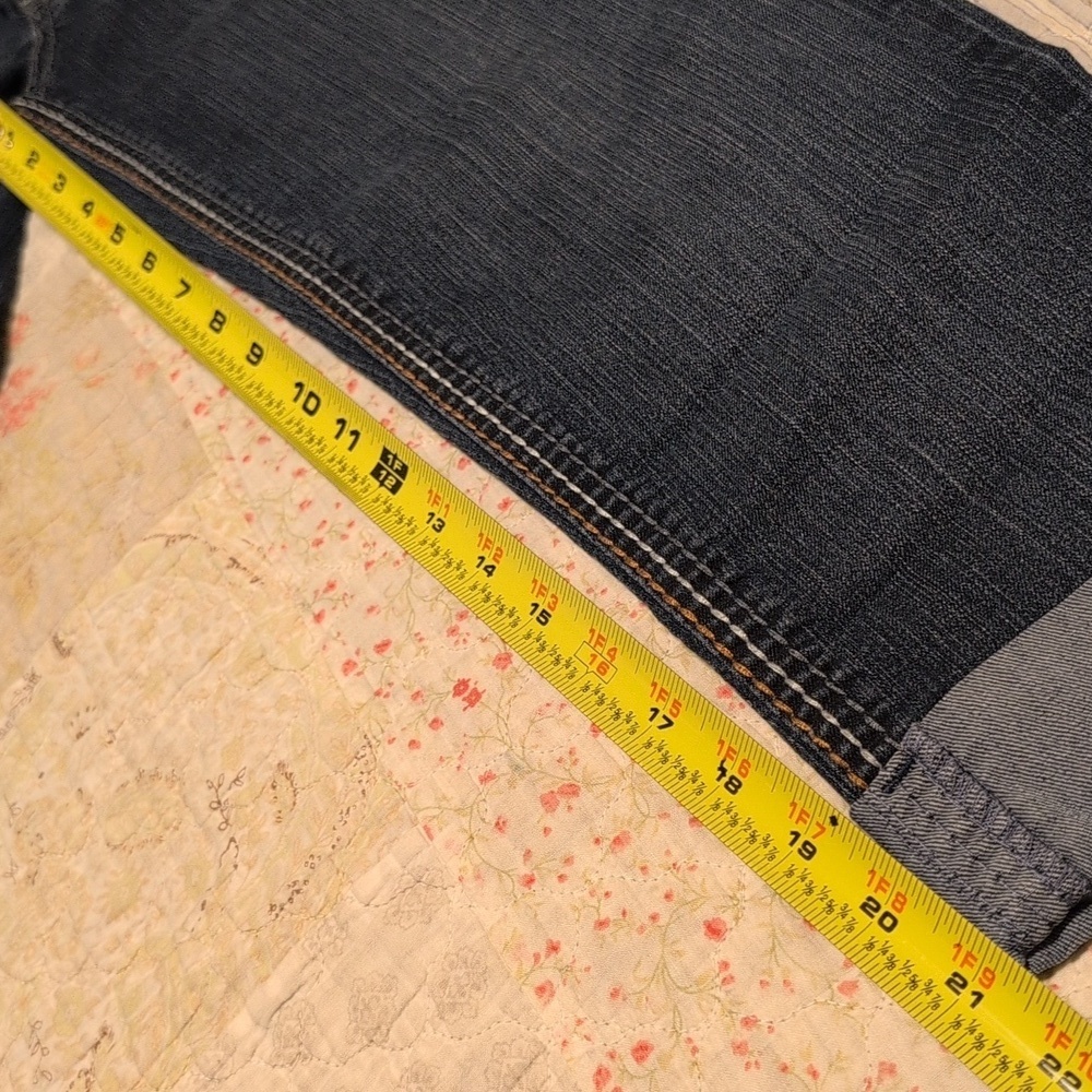 a.n.a A New Approach Women's Cuffed Denim Jeans - Picture 9 of 10